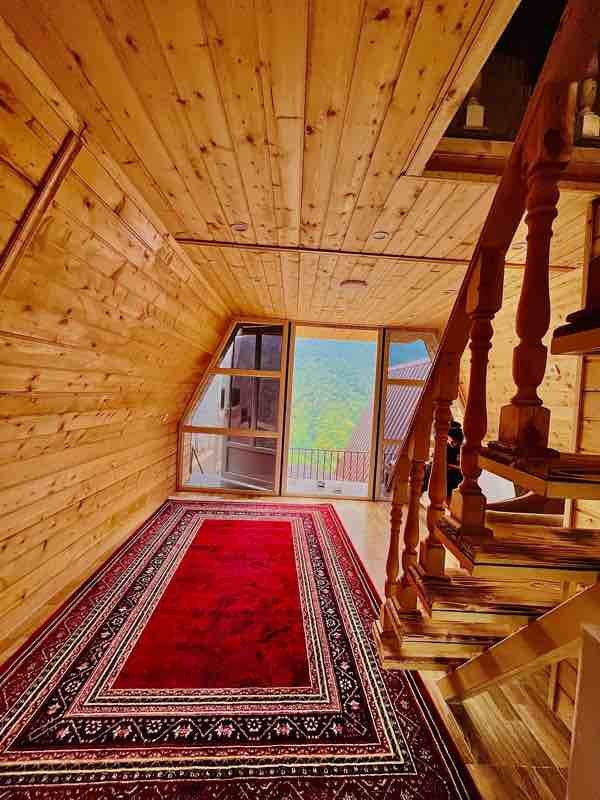 کلبه یک خوابه هیرکان - انتخاب عنوان تصویر
