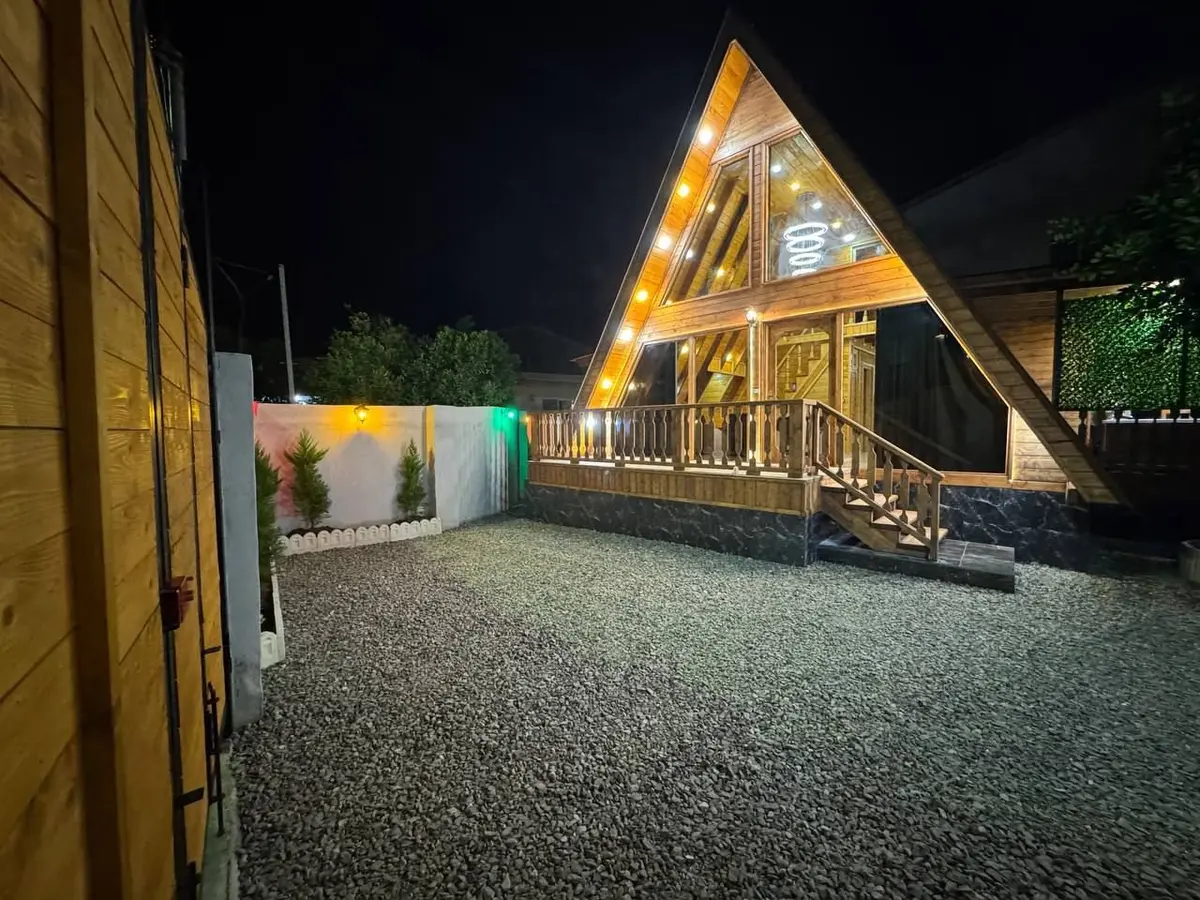 کلبه جکوزی دار دوبلکس دوخوابه سوئیسی طاهر سرا