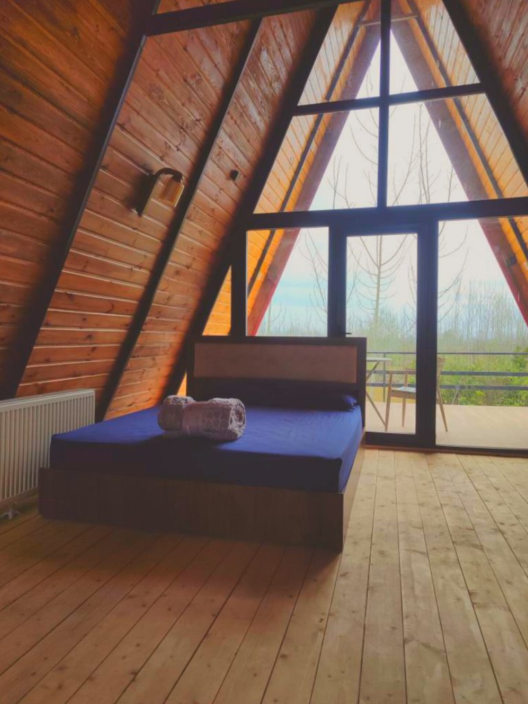 کلبه دوخوابه سوئیسی چوبی گندم