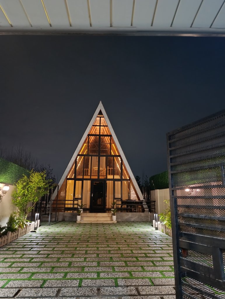 کلبه دوخوابه سوئیسی چوبی گندم