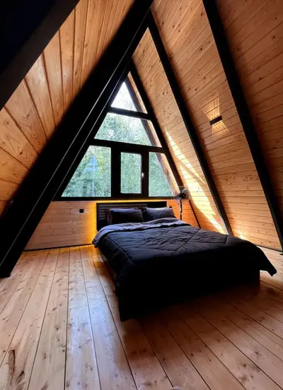 کلبه دوخوابه سوئیسی جکوزی دار سراوان کچا