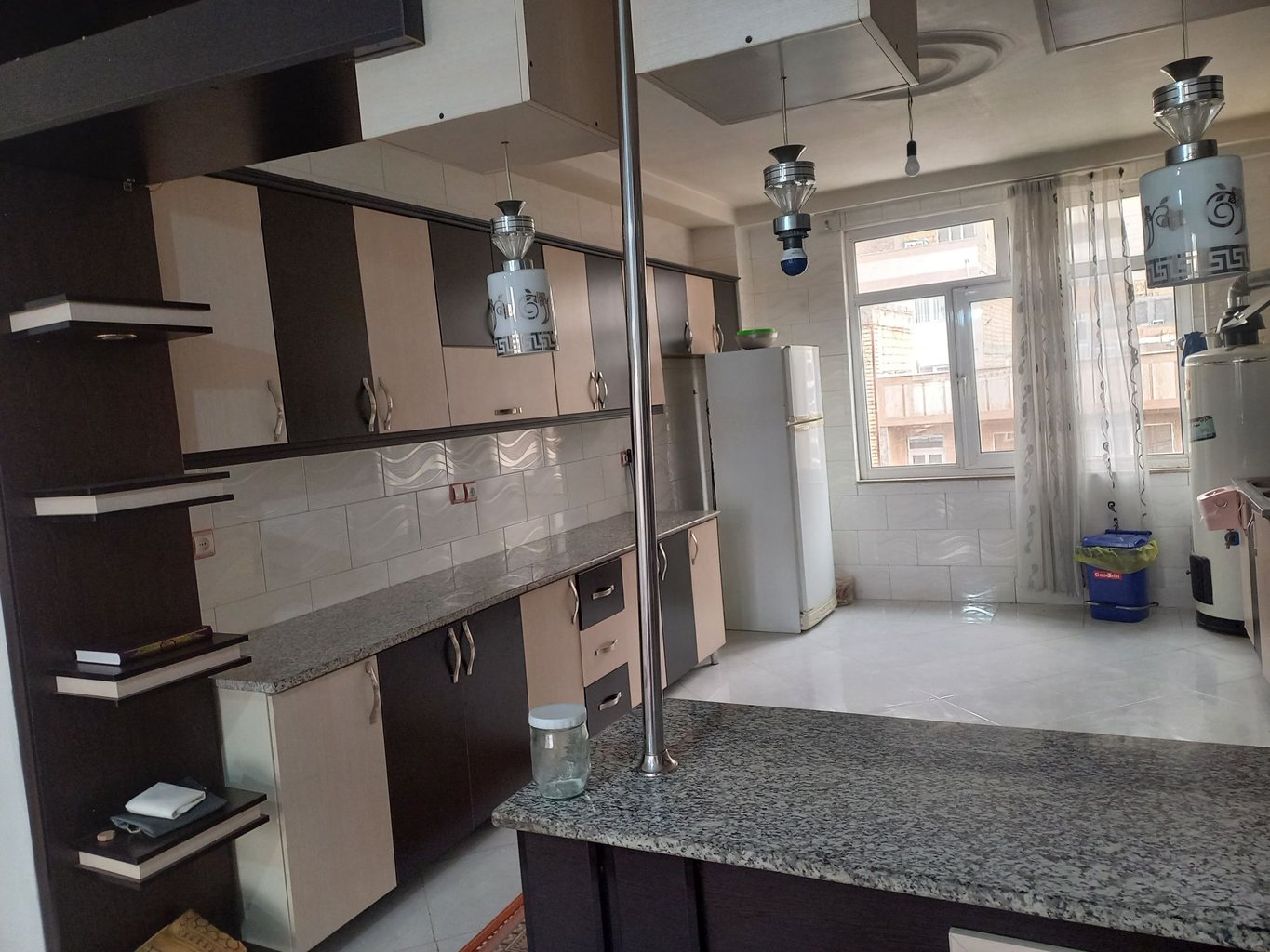 آپارتمان دوخوابه بزرگ