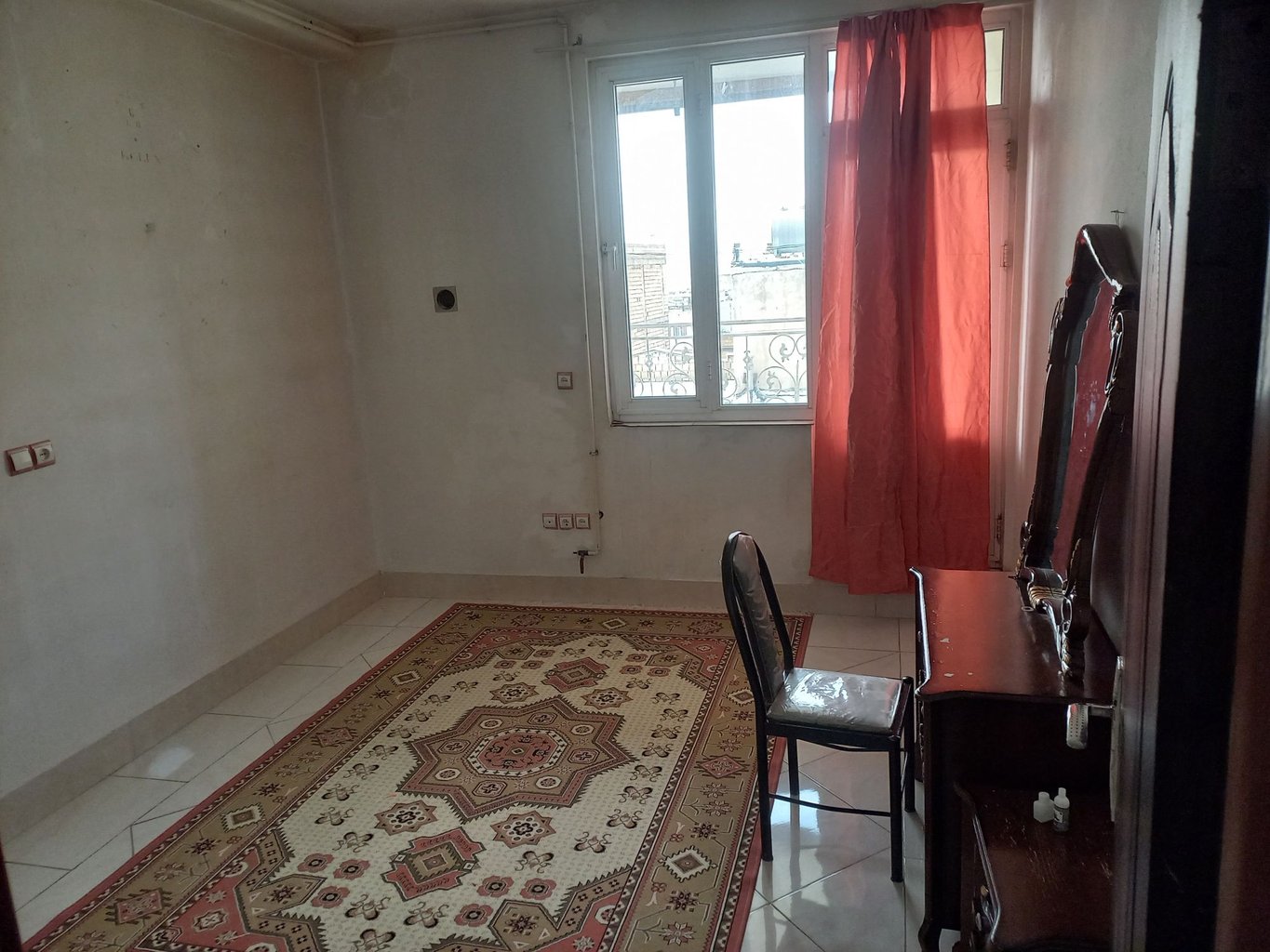 آپارتمان دوخوابه بزرگ