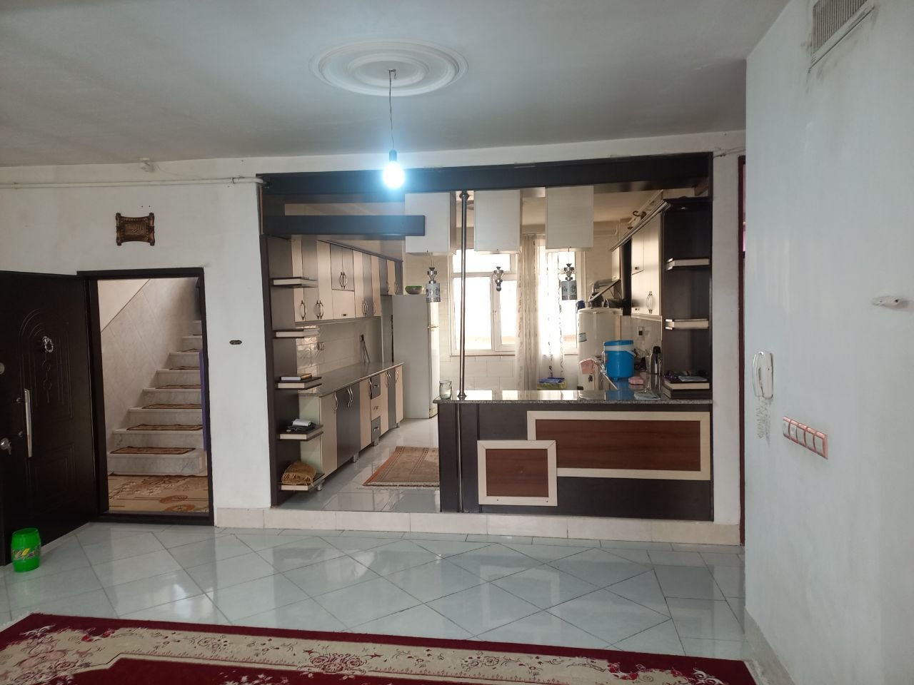 آپارتمان دوخوابه بزرگ