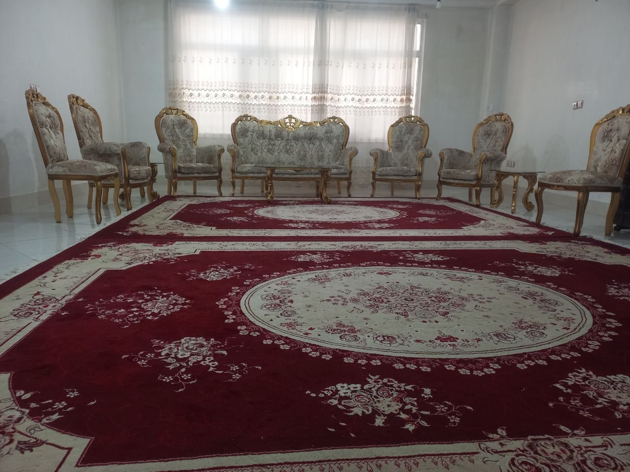 آپارتمان دوخوابه بزرگ