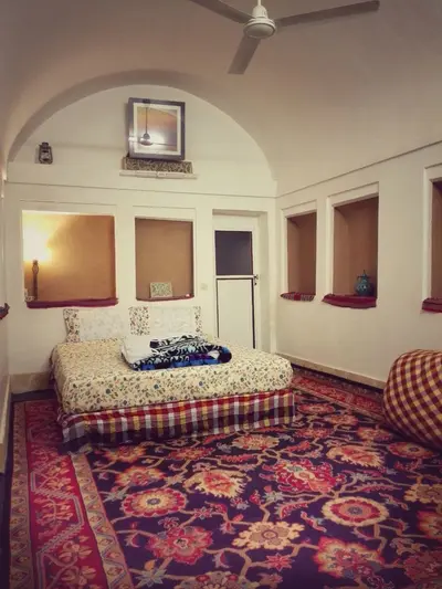 بومگردی خشت و ماه - واحد ۲ گَوَن