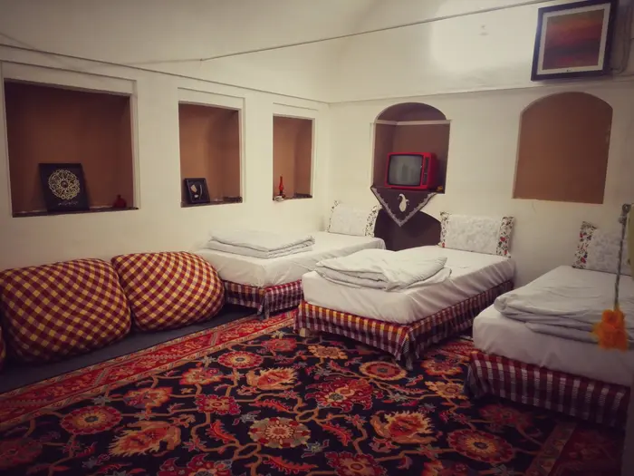 بوم گردی خشت و ماه - واحد ۱ رُناس - داخلی