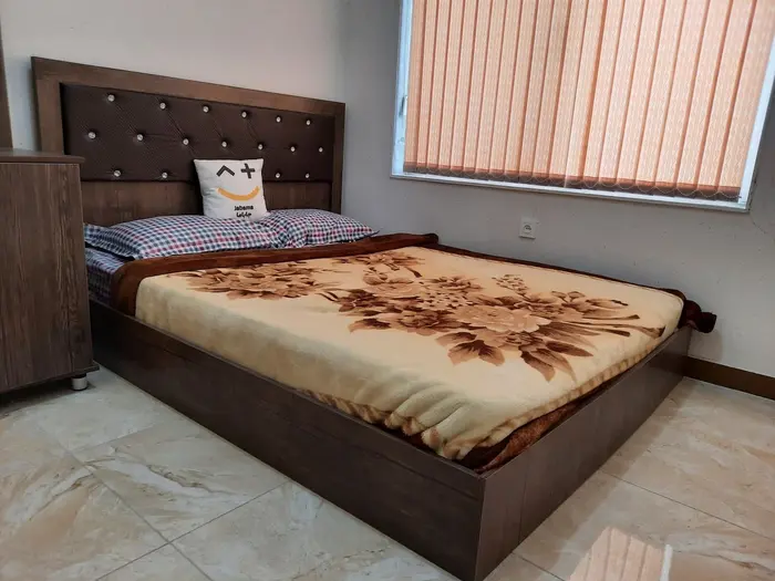 سوئیت دوخوابه تنهایی ۵