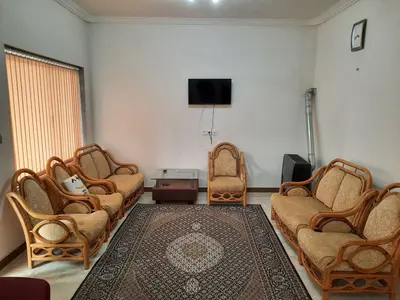 سوئیت دوخوابه تنهایی ۵