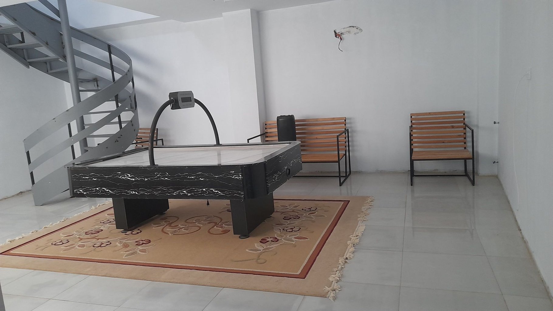 ویلا استخردار آبگرم سه خوابه کلاسیک