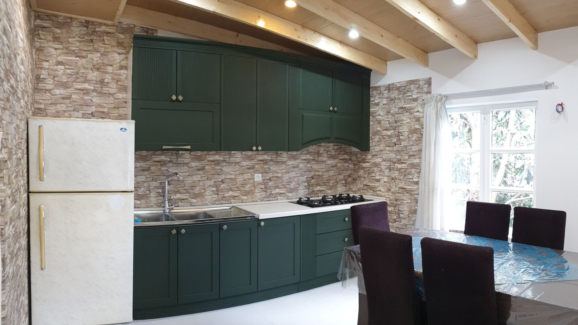 ویلا دوخوابه ساحلی ستاره قو - آشپزخانه