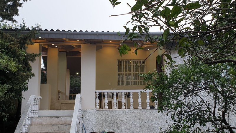 ویلا دوخوابه ساحلی ستاره قو - نمای بالکن