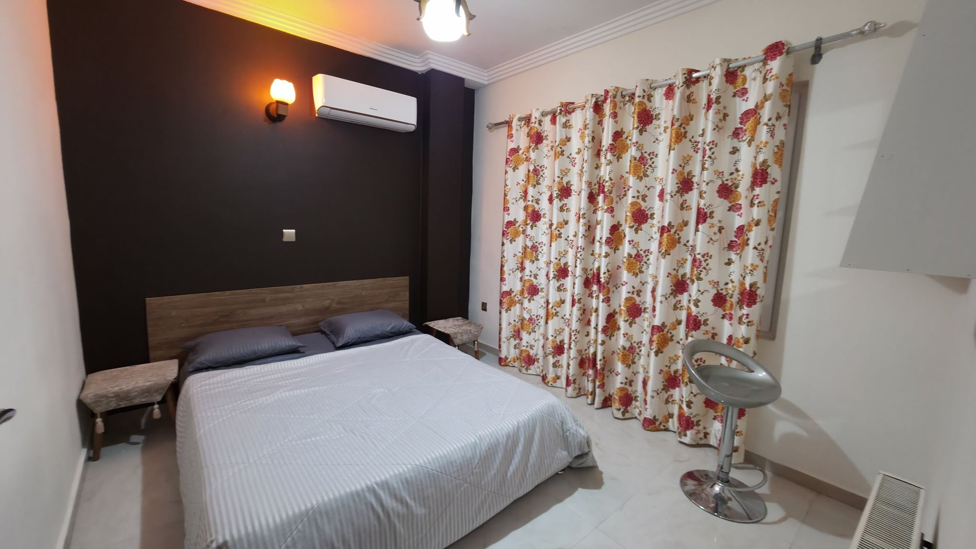 سه خوابه استخردار بنفشه