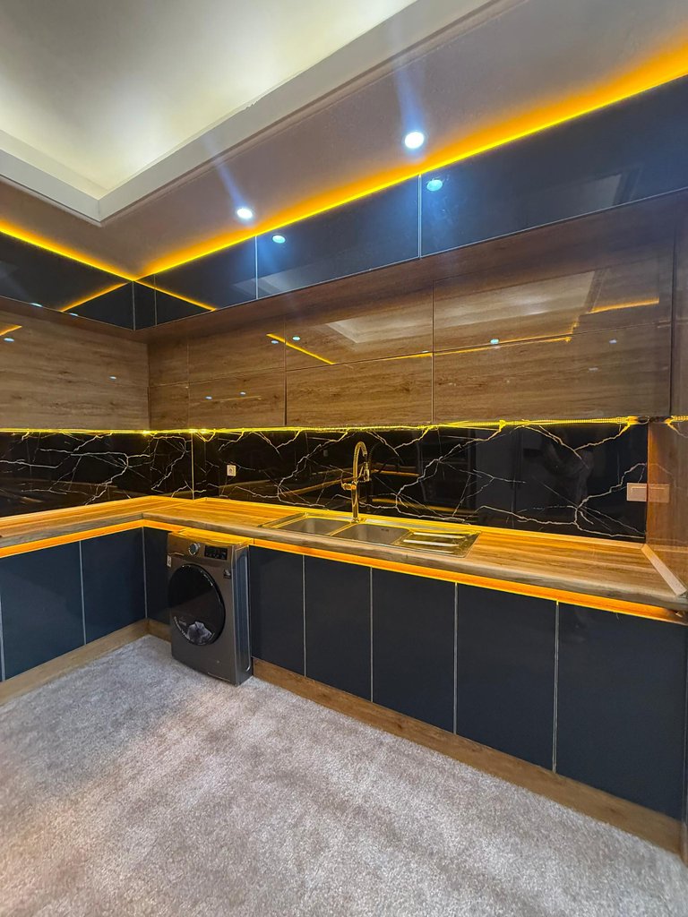 آپارتمان دوخوابه باور