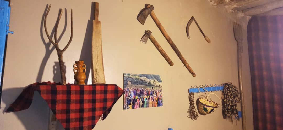بوم گردی سروک - هەنار - داخلی