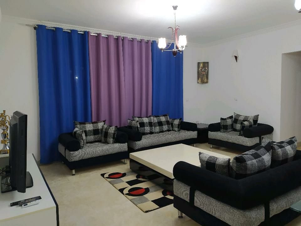 آپارتمان سه خوابه دنج 7 - سالن پذیرایی