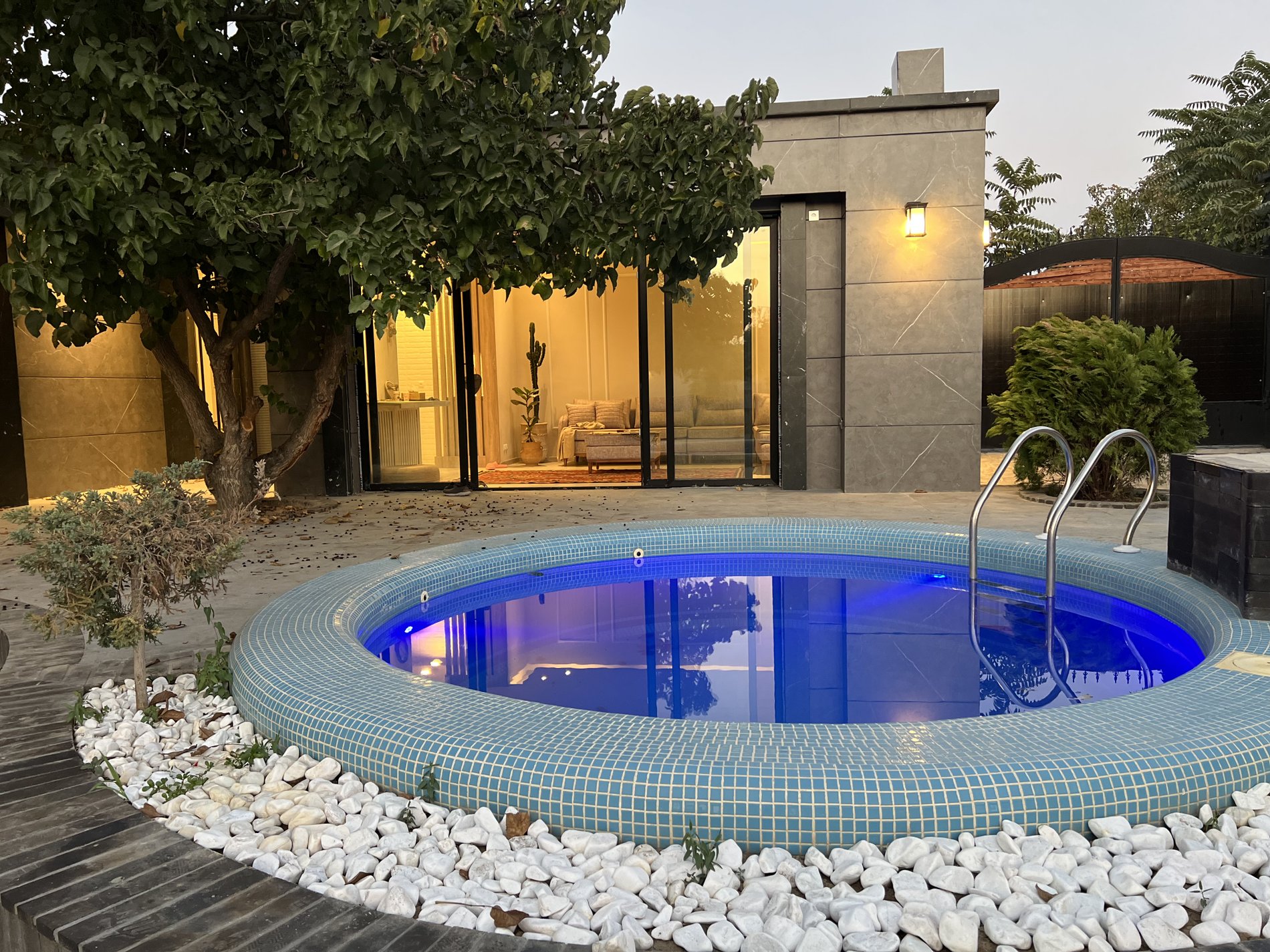 ویلا دوخوابه شقایق 22