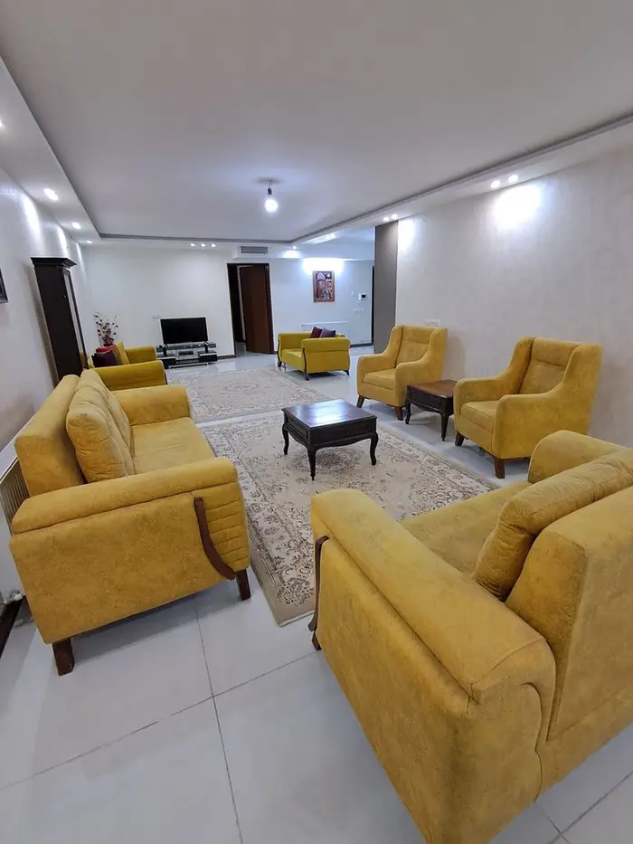 آپارتمان دوخوابه کلیسا