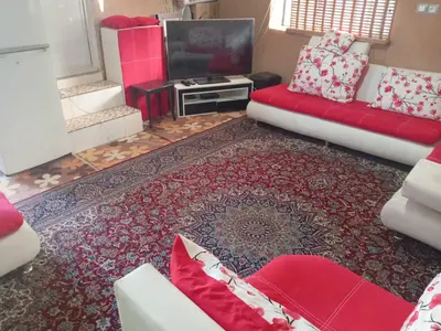 بومگردی آنا تسوج 1 - واحد رادمهر 1