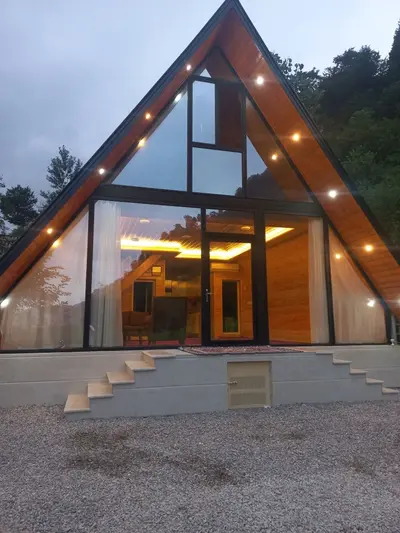 کلبه فلت دوبلکس جنگلی لیام