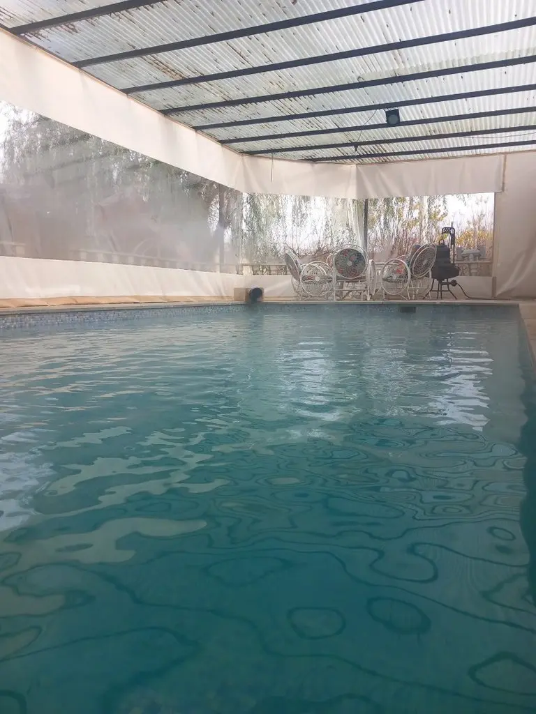 ویلا دوخوابه استخردار آبگرم باغ آراز