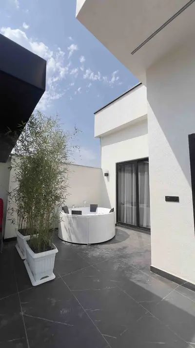 ویلا جکوزی دار دوخوابه مدرن دیار