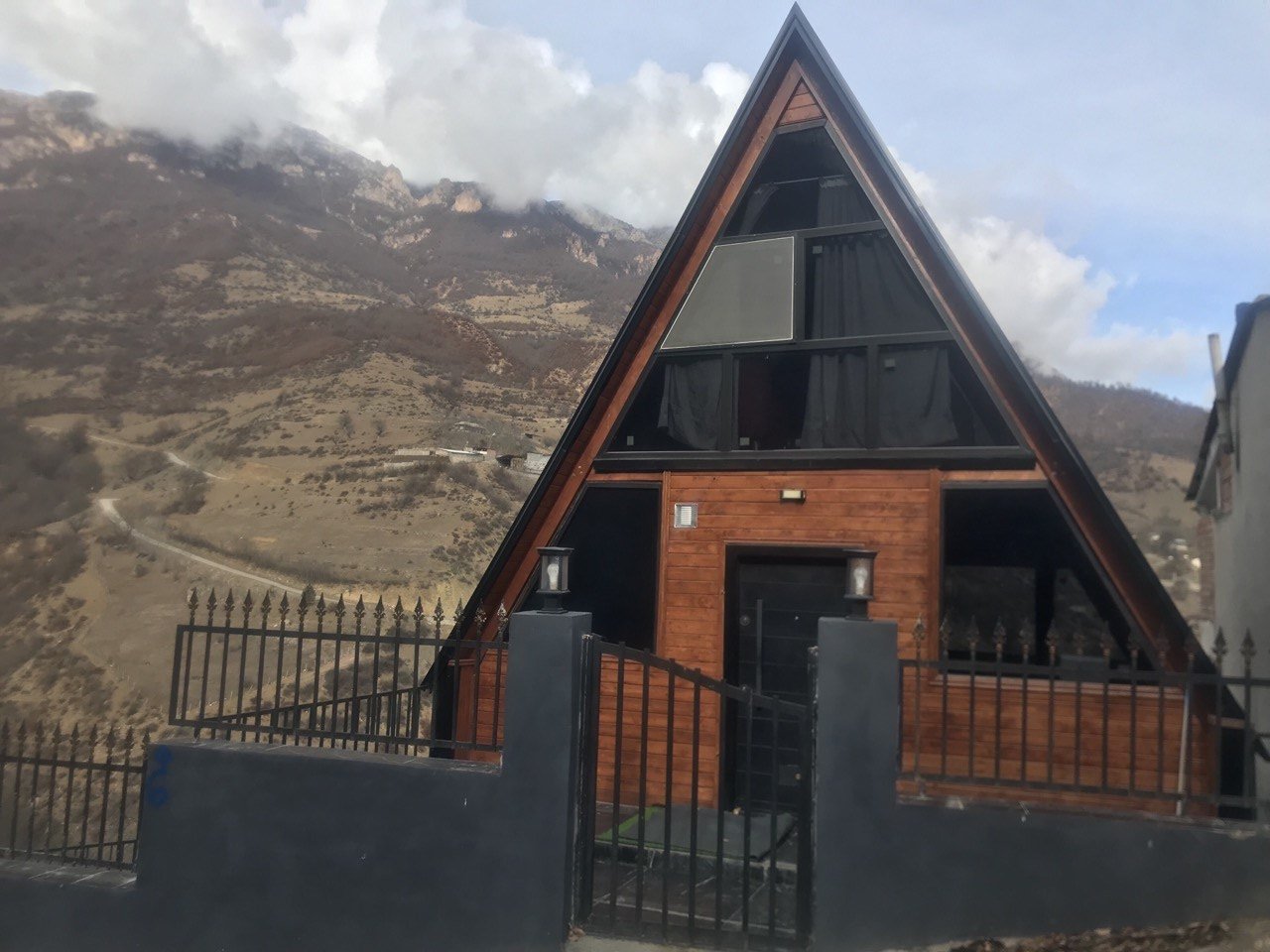 کلبه یک خوابه جکوزی دار کامی