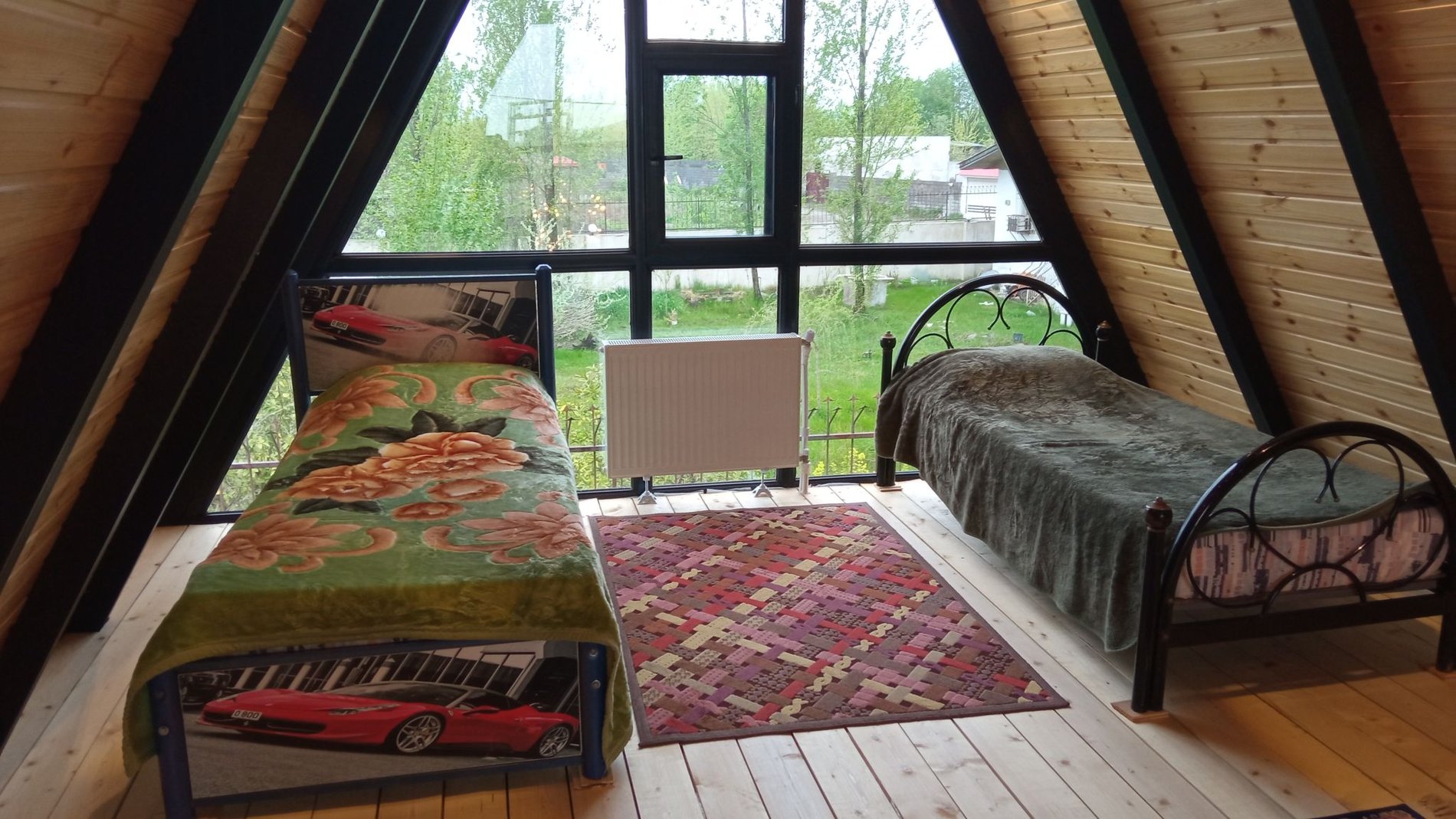 ویلا دوخوابه سوئیسی کاظم زاده - اطاق خواب بالا 