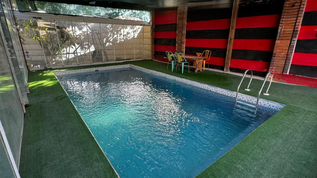 دوخوابه دوبلکس استخردار آبگرم یزدان