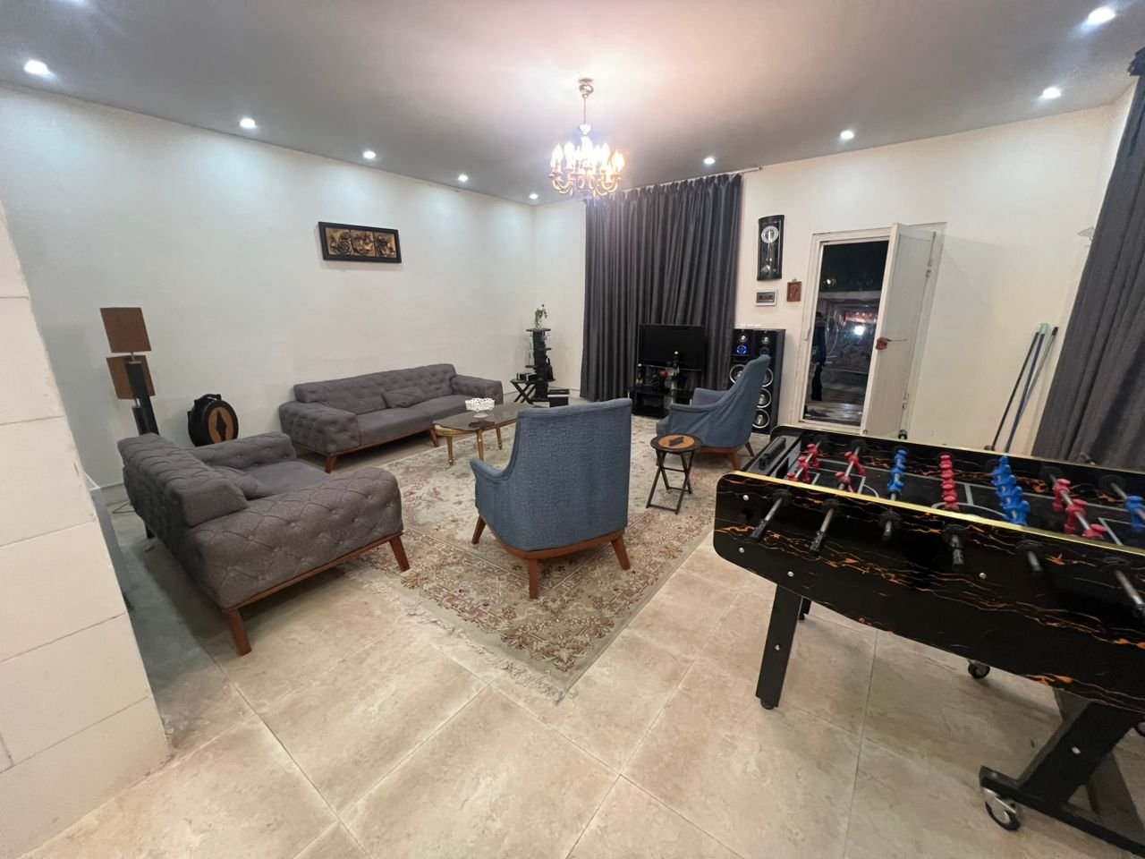 دوخوابه استخردار آبگرم باغ آراز