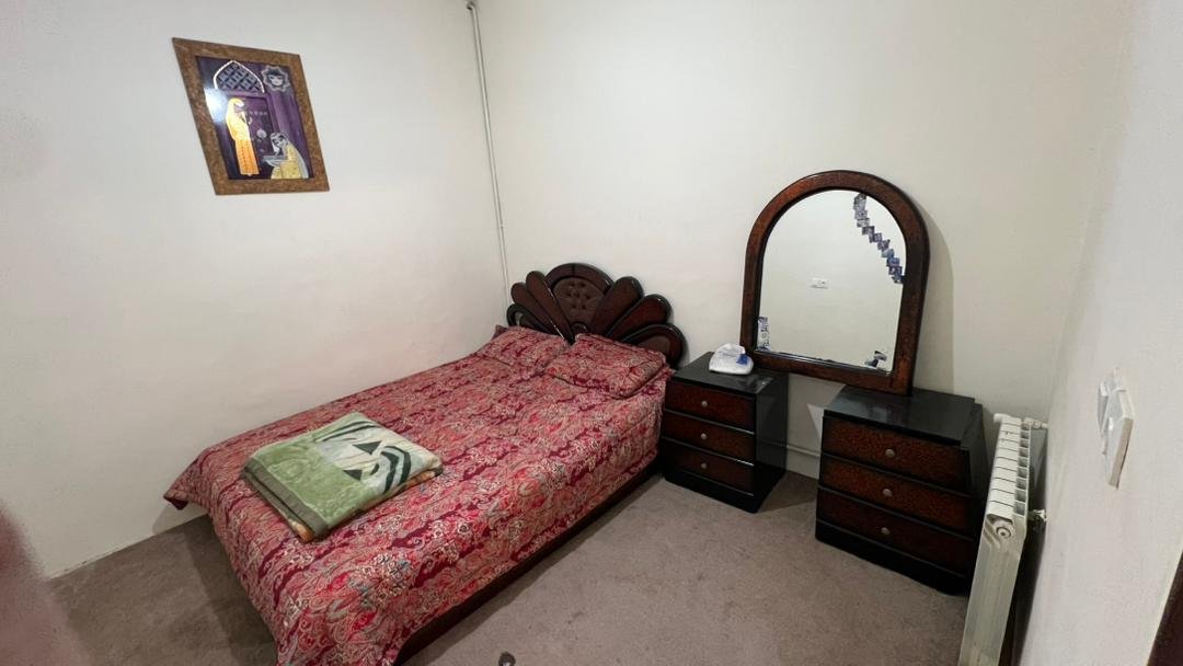 دوخوابه استخردار آبگرم باغ آراز