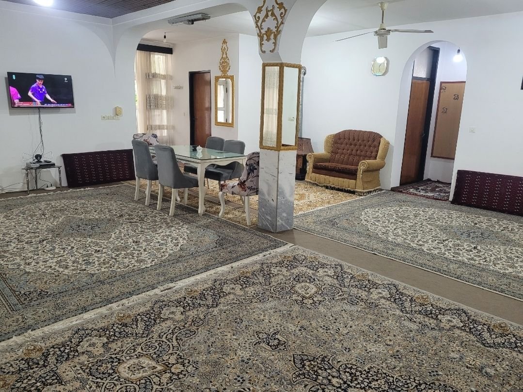 دوخوابه ساحلی سرسبز