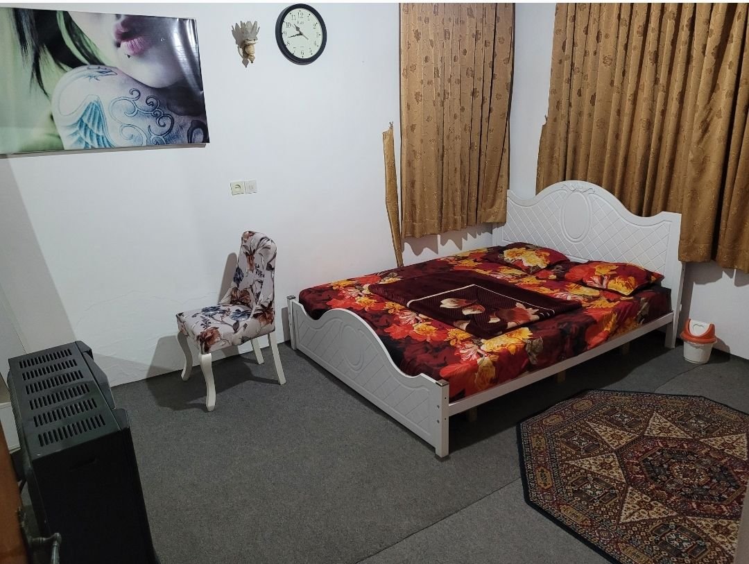 دوخوابه ساحلی سرسبز