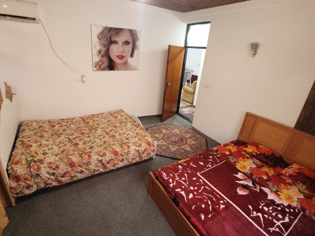 دوخوابه ساحلی سرسبز