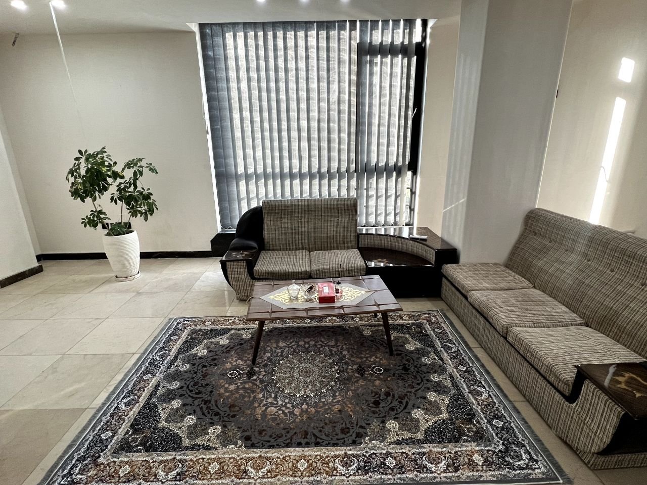 آپارتمان یک خوابه کوروش ۳