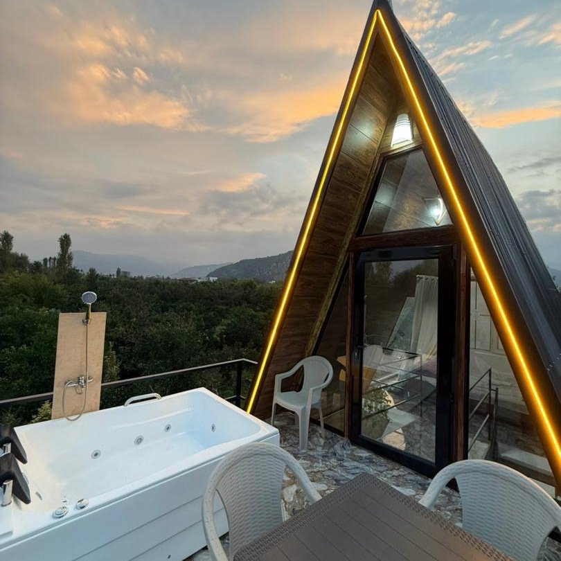 یک خوابه دوبلکس جکوزی دار چوبی یارا