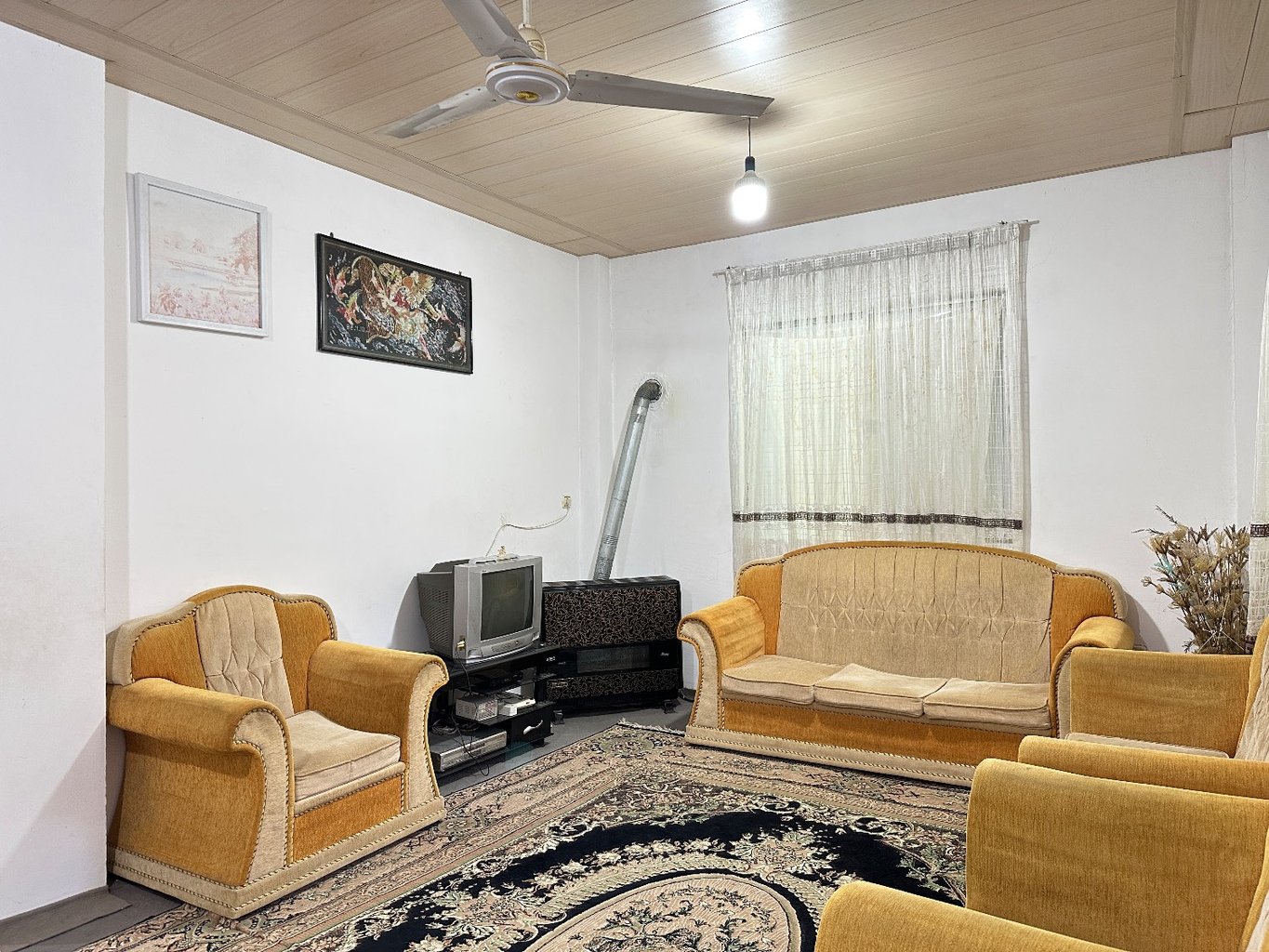 سوئیت دوخوابه طنین