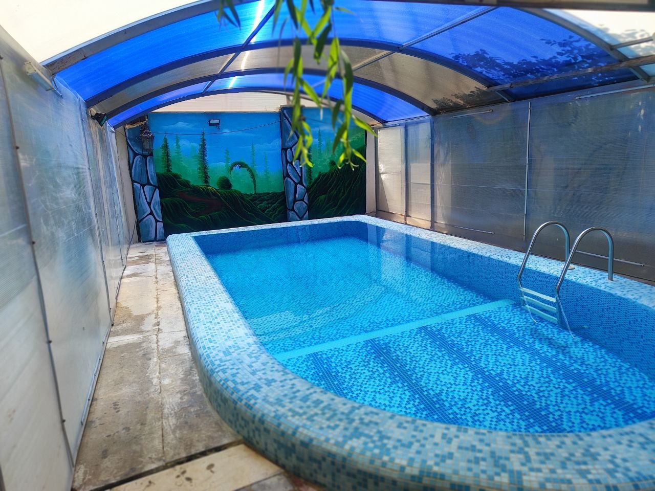 ویلا یک خوابه استخردار آبگرم متین 1