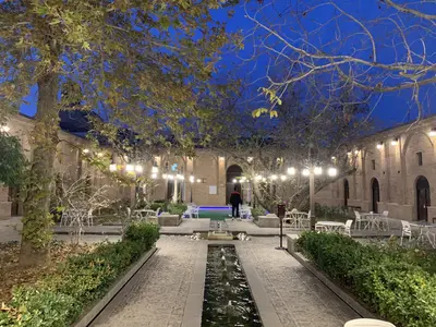 اقامتگاه سنتی قهرمانی - واحد ۱۰۱