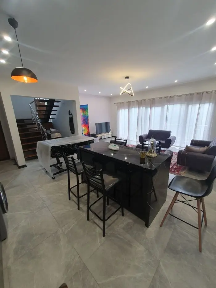 کلبه سه خوابه سوئیسی الاویو