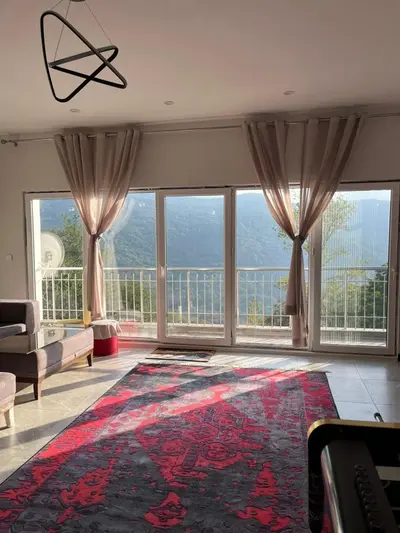 کلبه سه خوابه سوئیسی الاویو