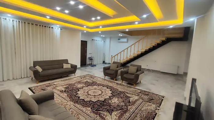 ویلا سه خوابه استخردار آبگرم آزالیا 2