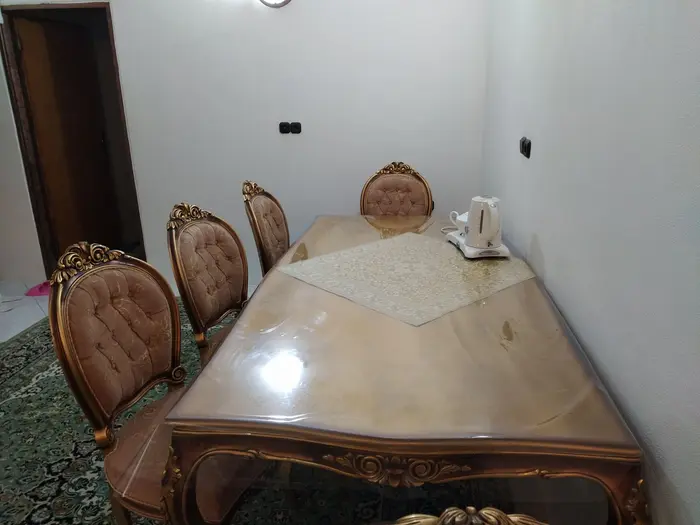 آپارتمان یک خوابه شهرک صدف واحد 5 - میز نهارخوری 