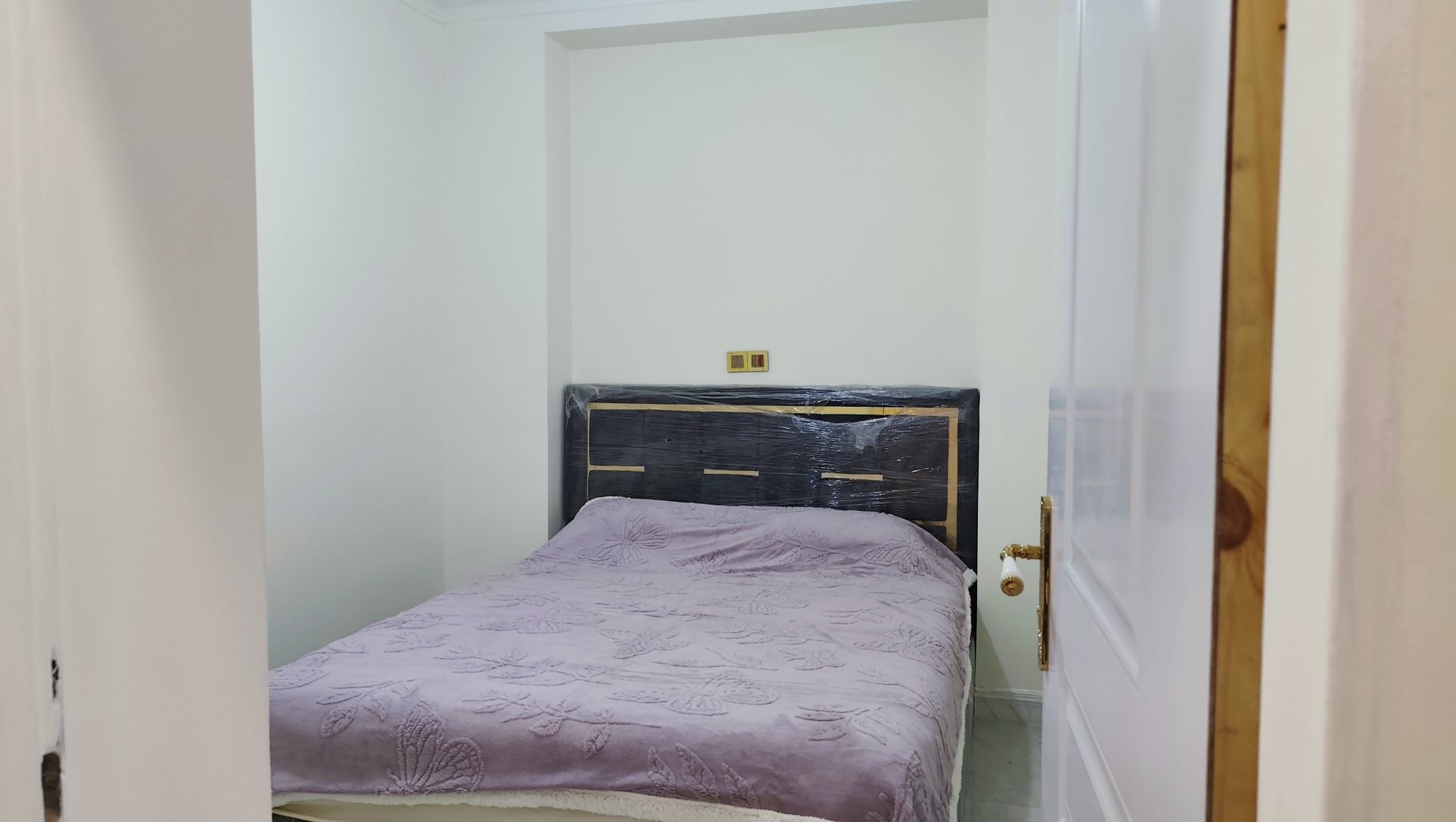 مجتمع اقامتی زندیه - واحد دوخوابه 102