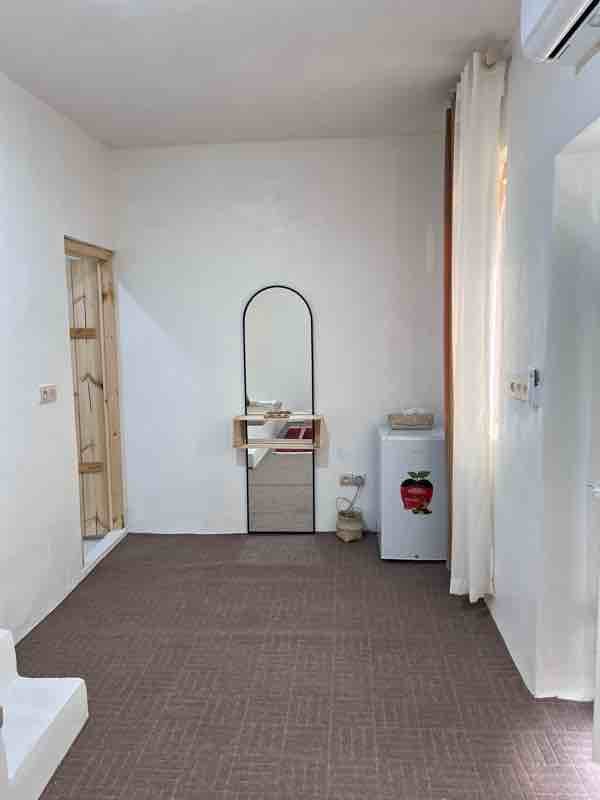 بومگردی مدیترانه سمیره - واحد ۱