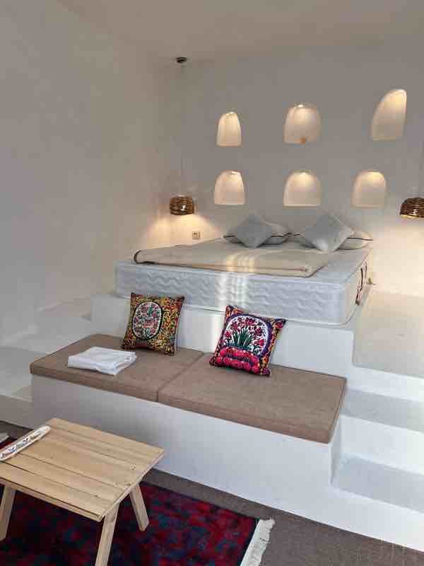 بوم گردی مدیترانه سمیره - واحد ۱ - انتخاب عنوان تصویر