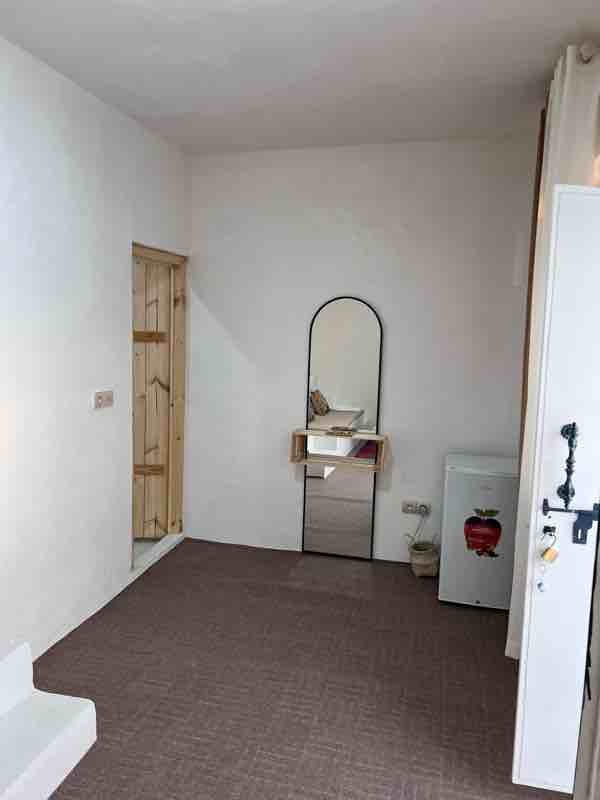 بوم گردی مدیترانه سمیره - واحد ۶ - انتخاب عنوان تصویر