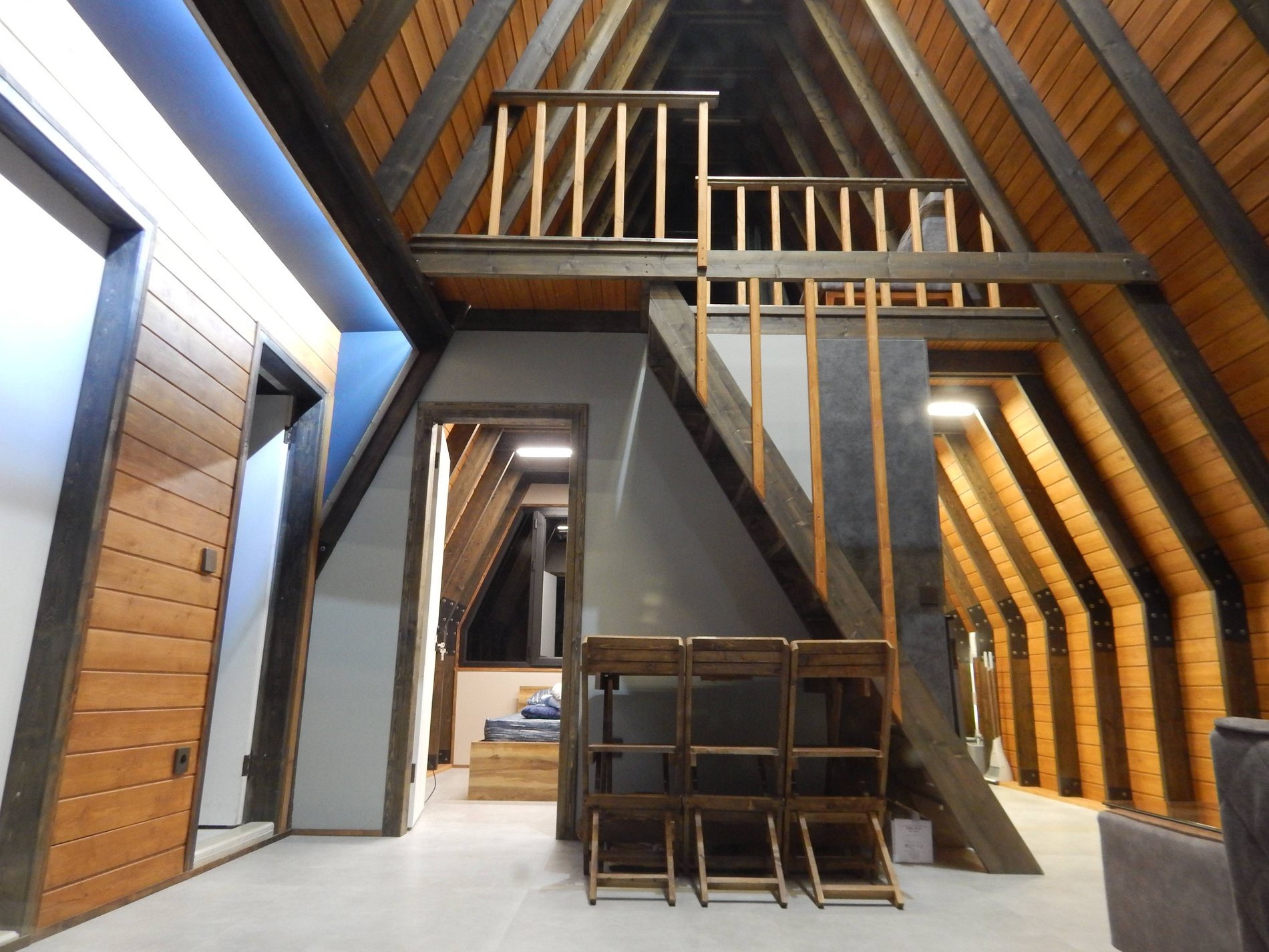 دوخوابه دوبلکس وارنا