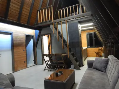 کلبه دوخوابه دوبلکس وارنا