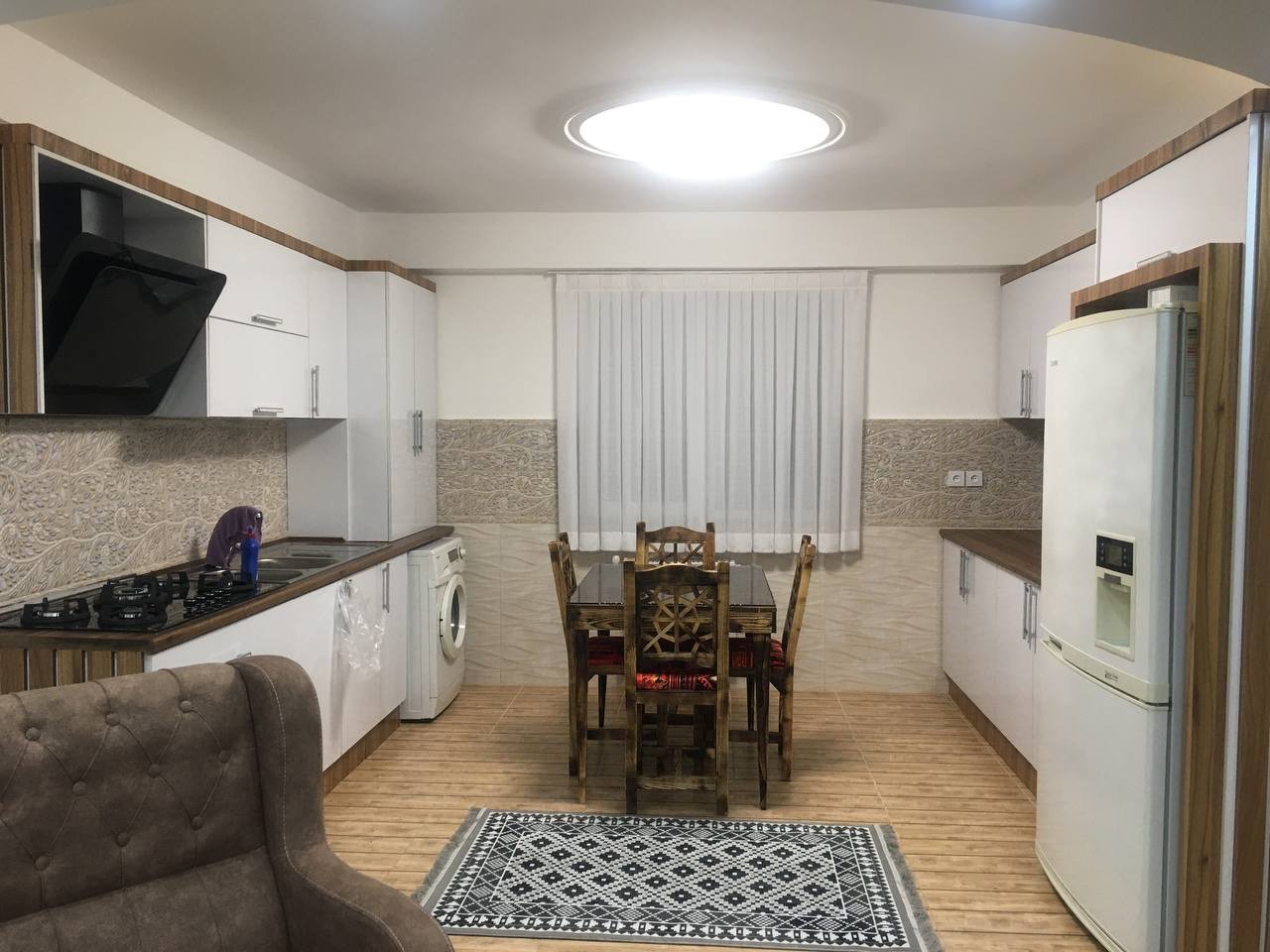 ویلا دوخوابه باغچه کوچولو